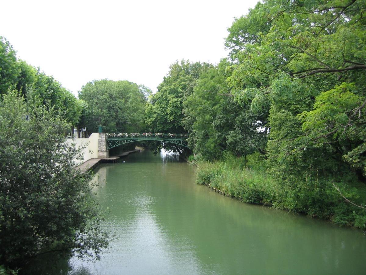 Happy Place - 15 Min Paris & 30 Min Disneyland - Subways - Facilities - Free Parking - Secured ميزو الفورْ المظهر الخارجي الصورة